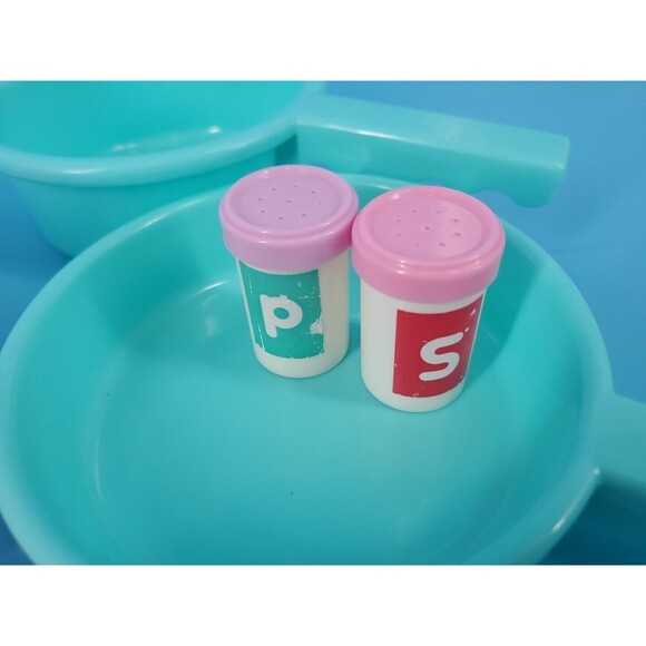 Pretend Cooking Set Pot Pan Spoons Mixer Plastic Play Circle Battat 13 Pieces - Picture 12 of 12